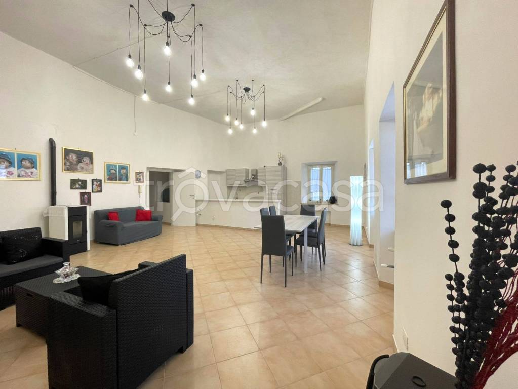 appartamento in vendita a Fontechiari