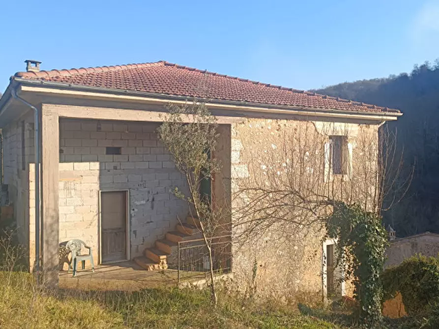casa indipendente in vendita a Fontechiari