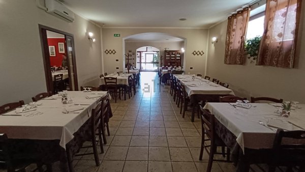 negozio in vendita a Fontechiari