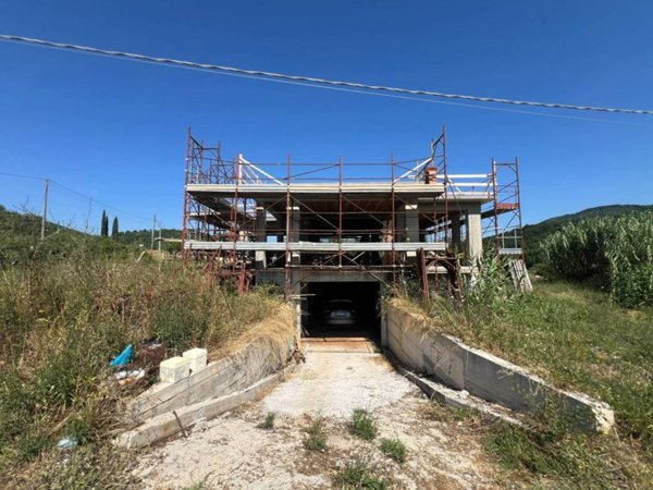 casa indipendente in vendita a Fontechiari