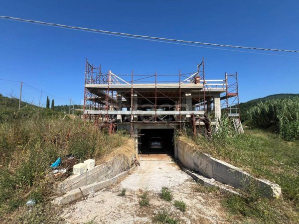 casa indipendente in vendita a Fontechiari