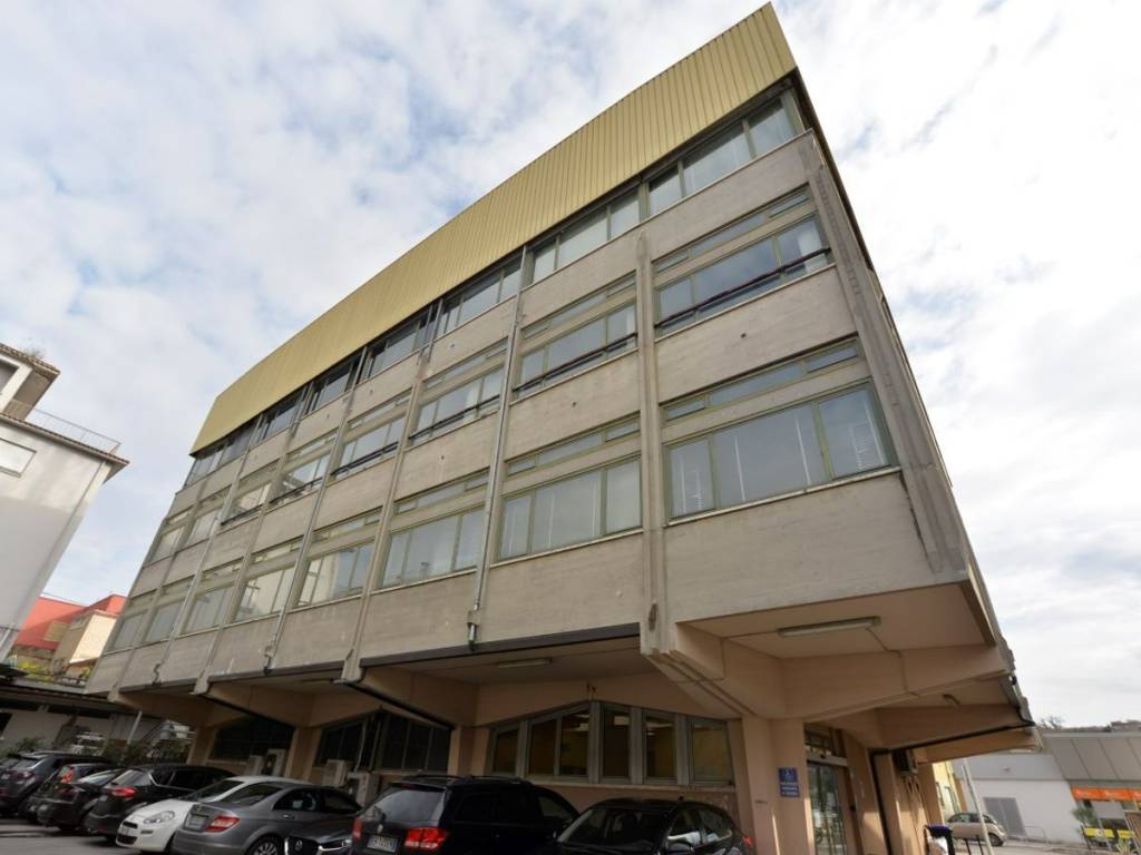 intera palazzina in vendita a Frosinone