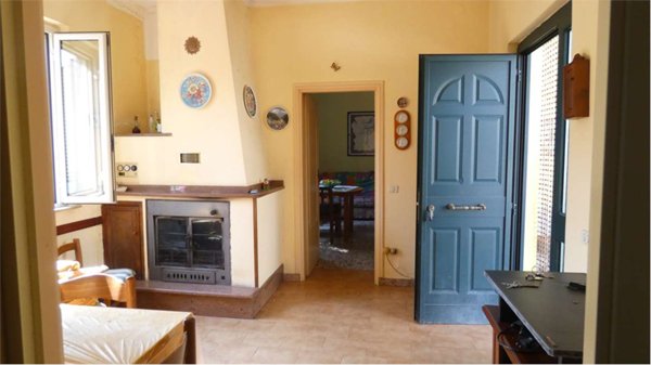 casa indipendente in vendita a Frosinone