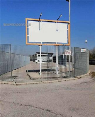 casa indipendente in vendita a Frosinone