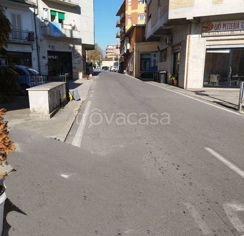 negozio in vendita a Frosinone