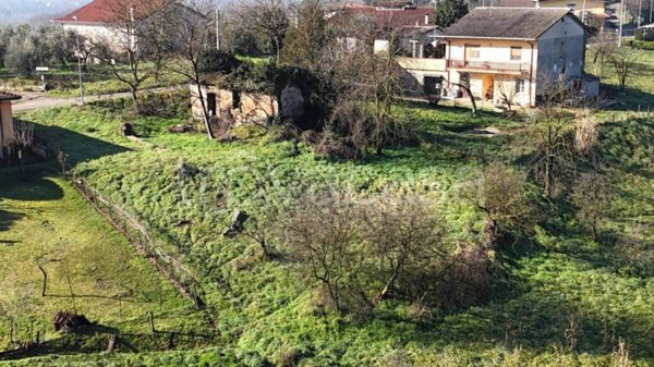 casa indipendente in vendita a Frosinone in zona Valle Contessa