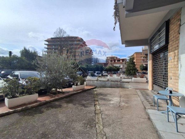 negozio in vendita a Frosinone