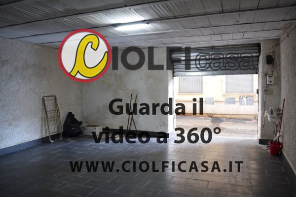 casa indipendente in vendita a Frosinone