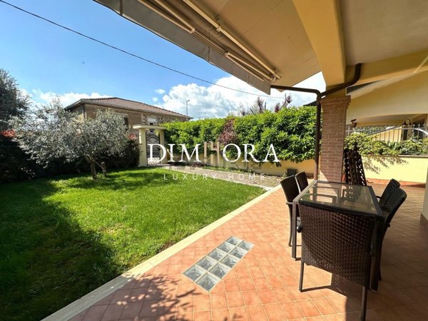 casa indipendente in vendita a Frosinone