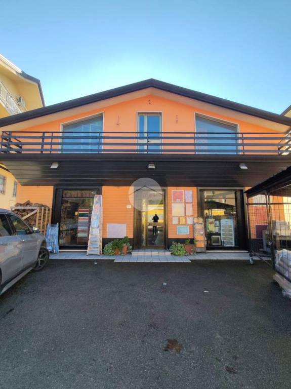 negozio in vendita a Frosinone