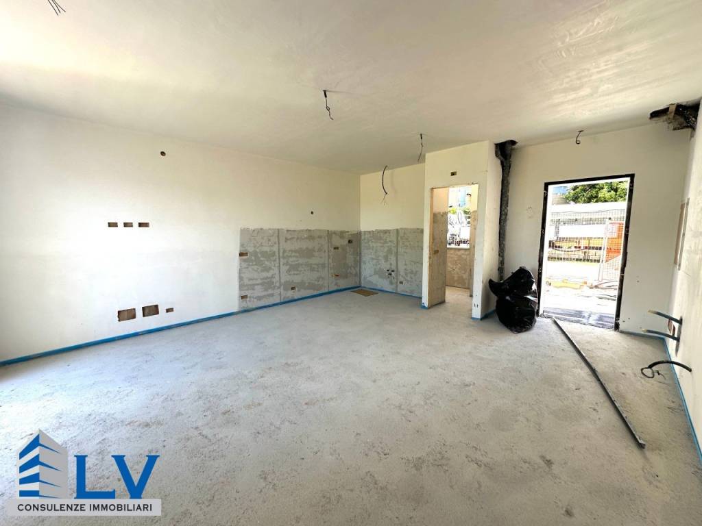 casa indipendente in vendita a Frosinone