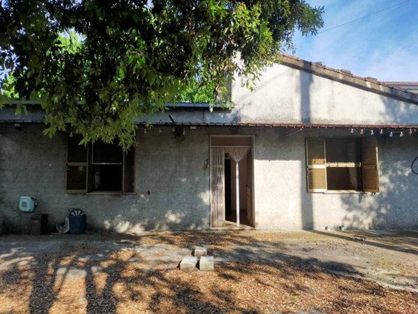 casa indipendente in vendita a Frosinone