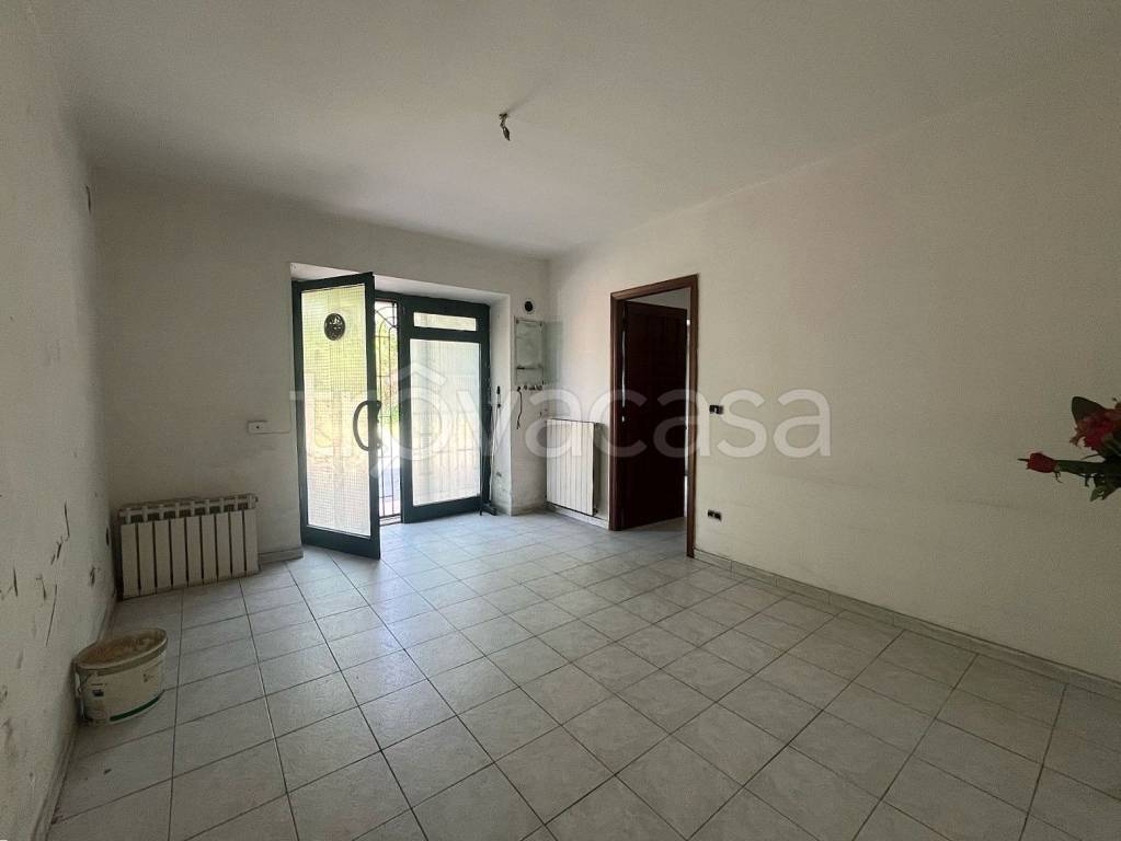 negozio in vendita a Frosinone