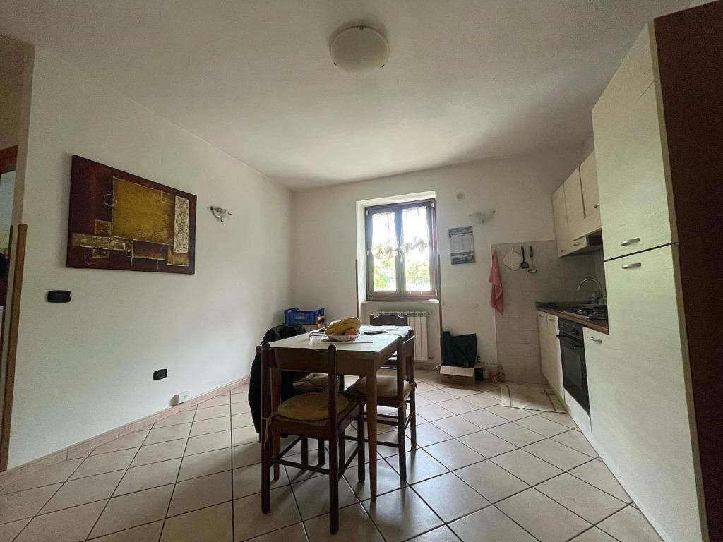 casa indipendente in vendita a Frosinone