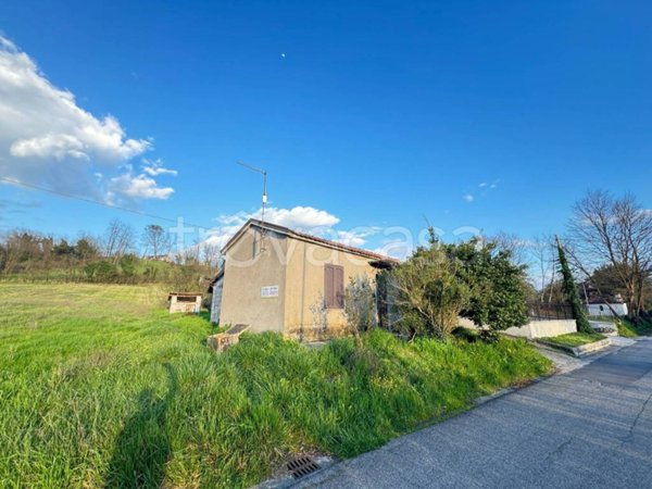 casa indipendente in vendita a Frosinone