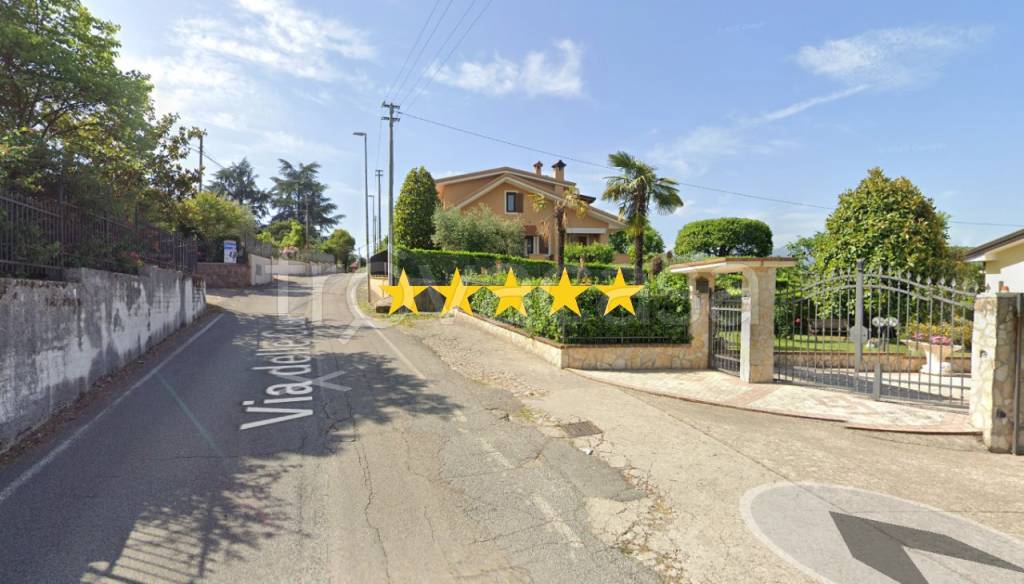 casa indipendente in vendita a Frosinone