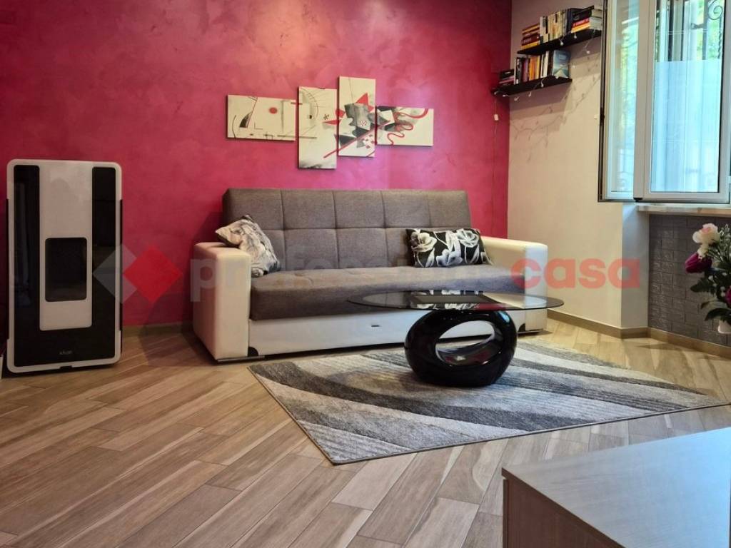 casa indipendente in vendita a Frosinone