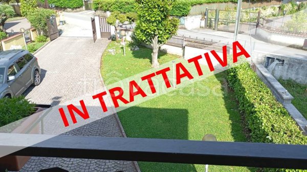 casa indipendente in vendita a Frosinone