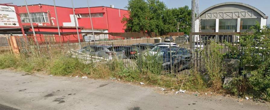 locale commerciale in vendita a Frosinone