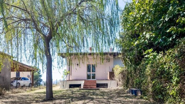 casa indipendente in vendita a Frosinone