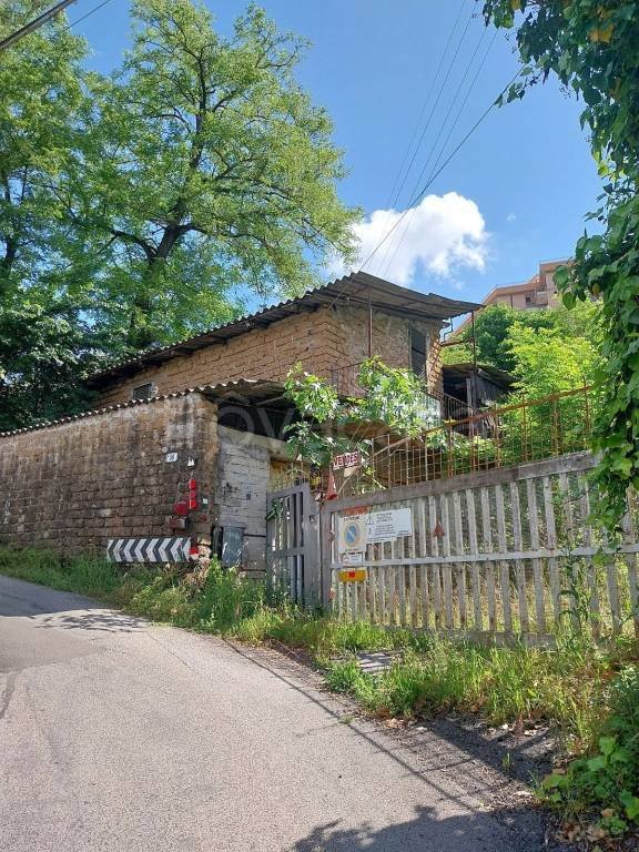 casa indipendente in vendita a Frosinone