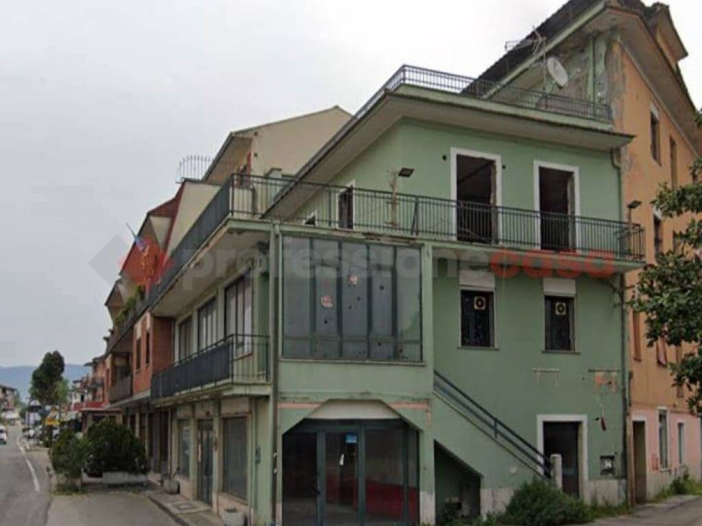 intera palazzina in vendita a Frosinone
