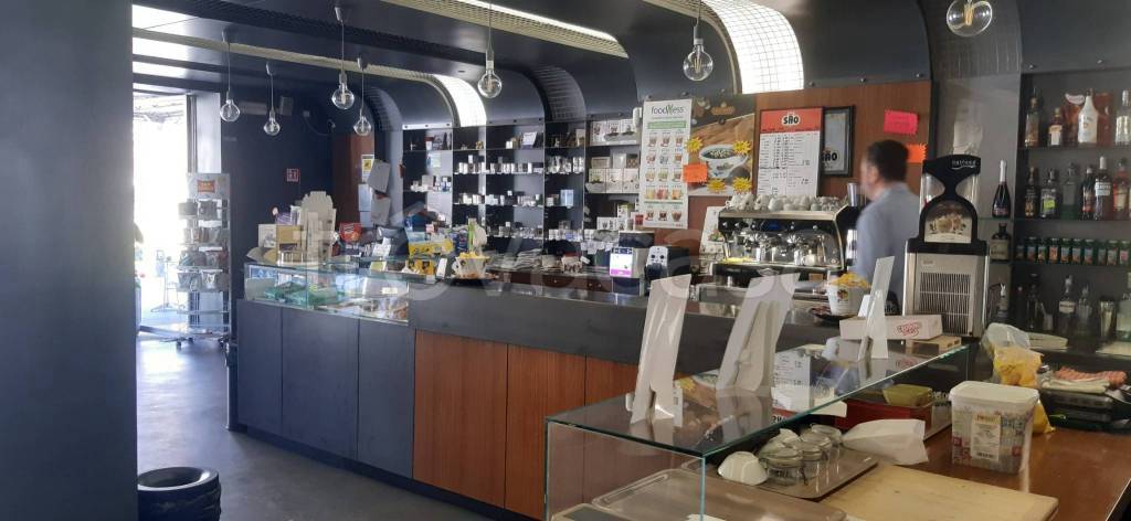 negozio in vendita a Frosinone