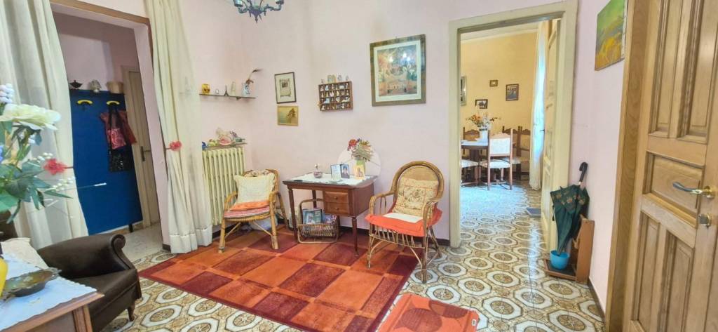 casa indipendente in vendita a Frosinone