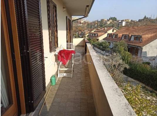 casa indipendente in vendita a Frosinone