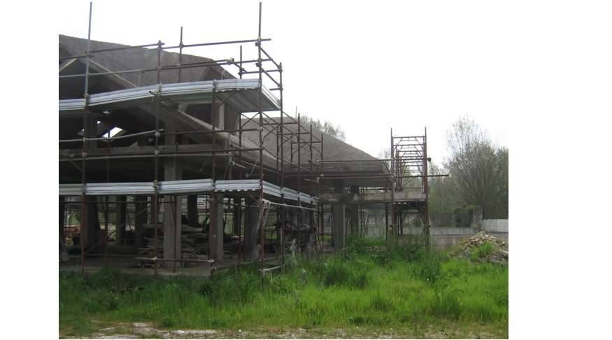 casa indipendente in vendita a Frosinone in zona Le Rase