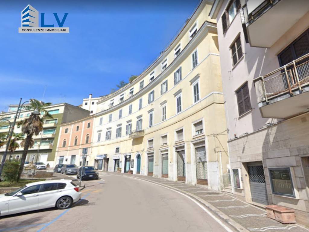 casa indipendente in vendita a Frosinone