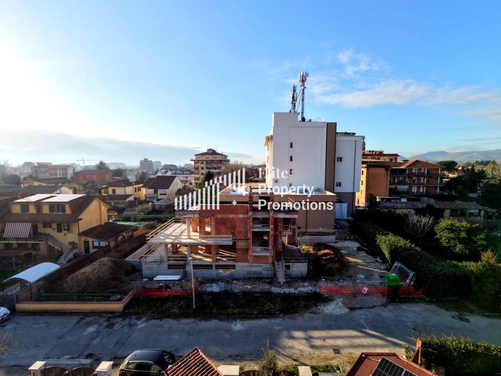 casa indipendente in vendita a Frosinone