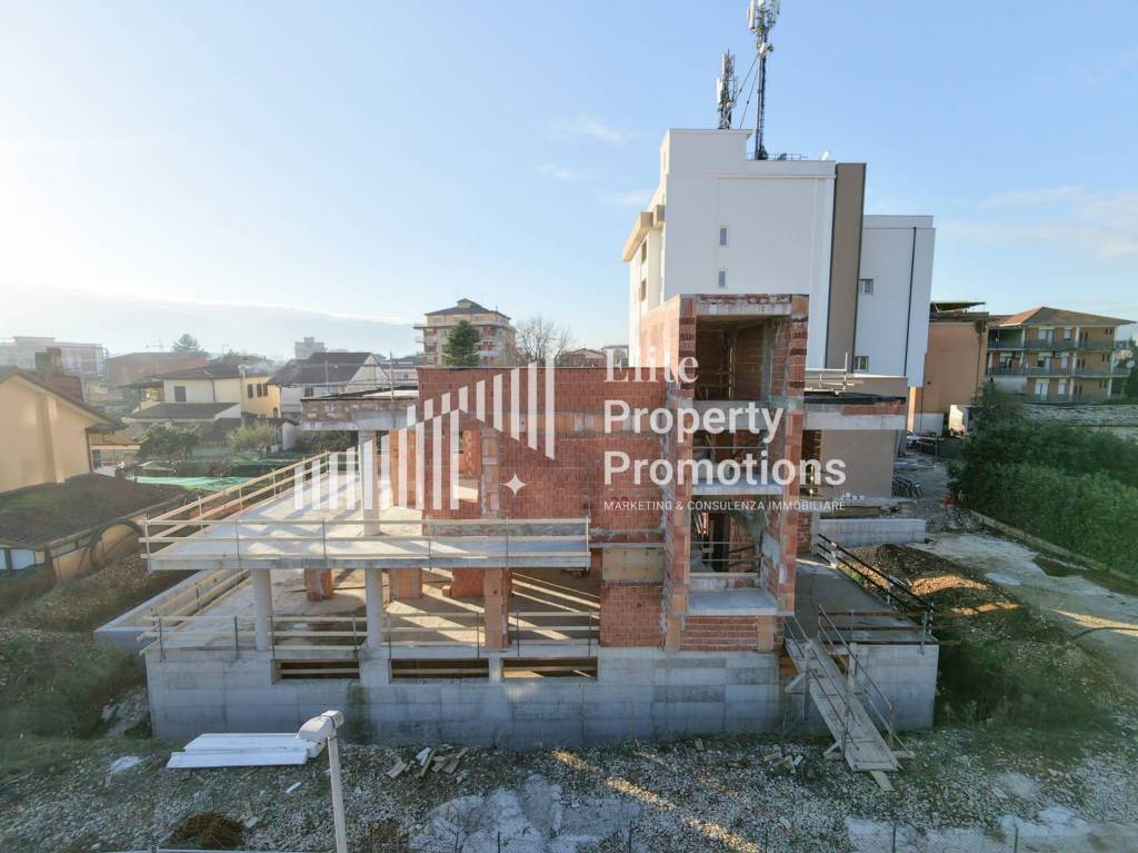 casa indipendente in vendita a Frosinone