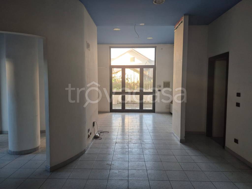 negozio in vendita a Frosinone