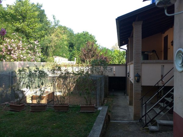 casa indipendente in vendita a Frosinone