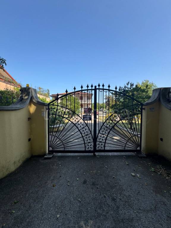 casa indipendente in vendita a Frosinone