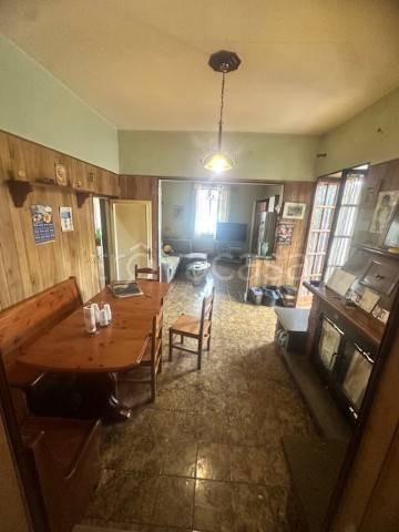 casa indipendente in vendita a Frosinone