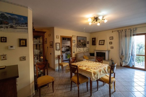 casa indipendente in vendita a Frosinone