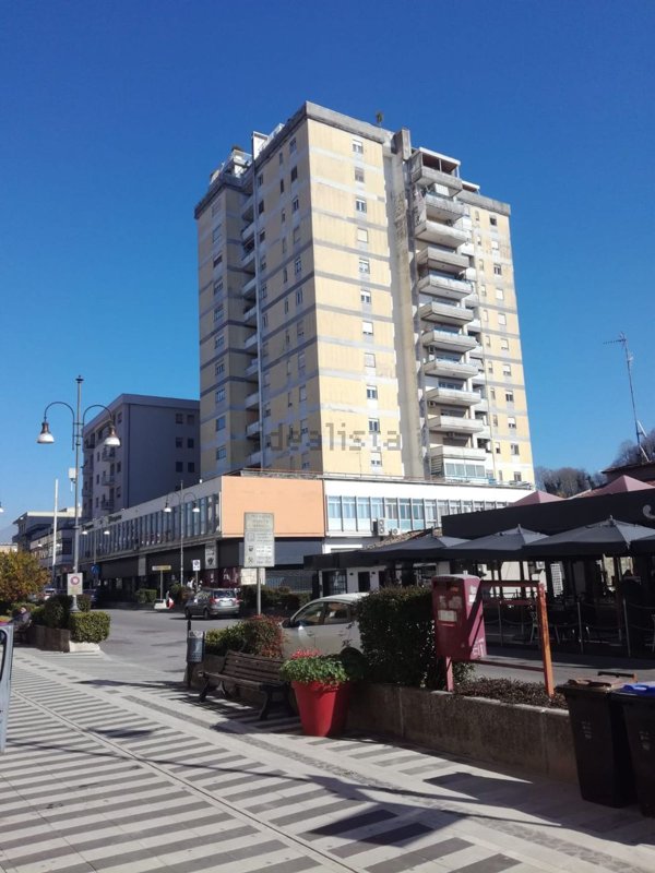 casa indipendente in vendita a Frosinone