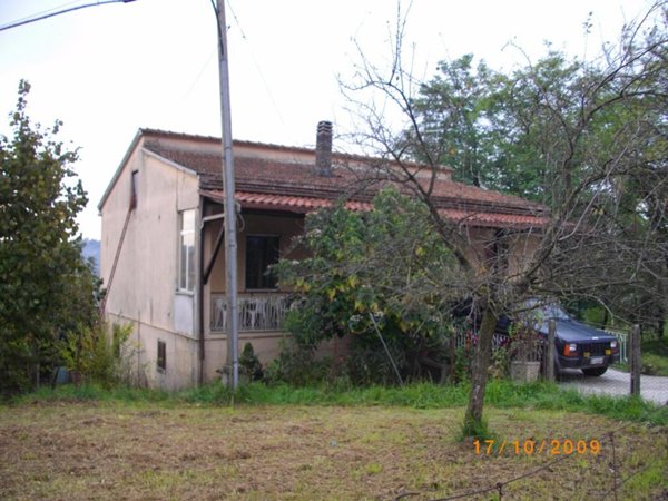 casa indipendente in vendita a Frosinone