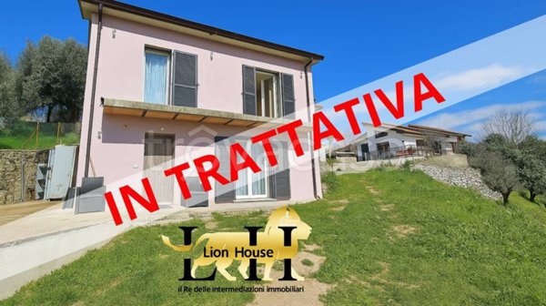 casa indipendente in vendita a Frosinone