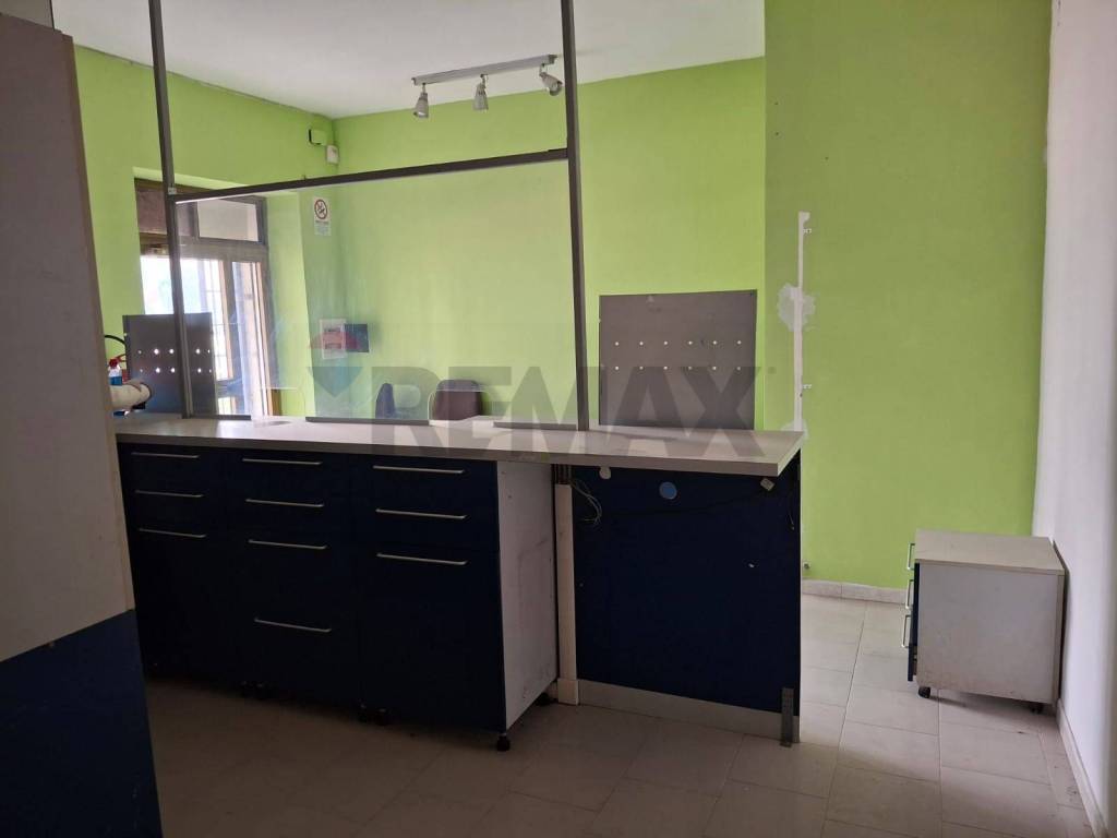 negozio in vendita a Frosinone