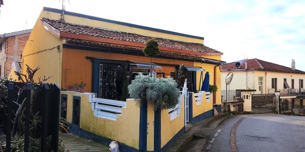 casa indipendente in vendita a Frosinone