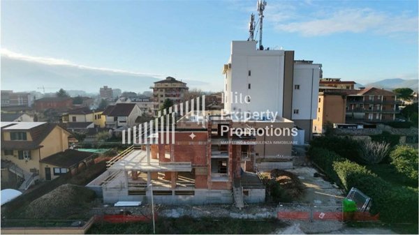 casa indipendente in vendita a Frosinone