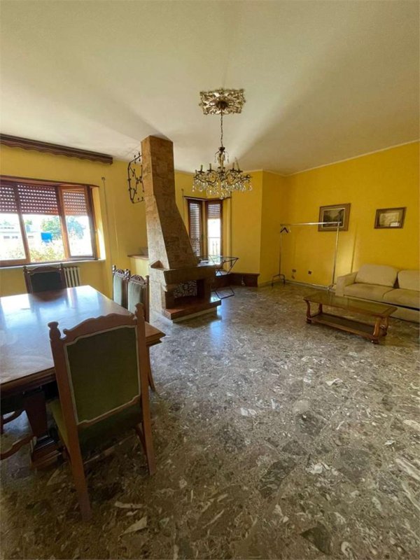 pentavano in vendita a Frosinone