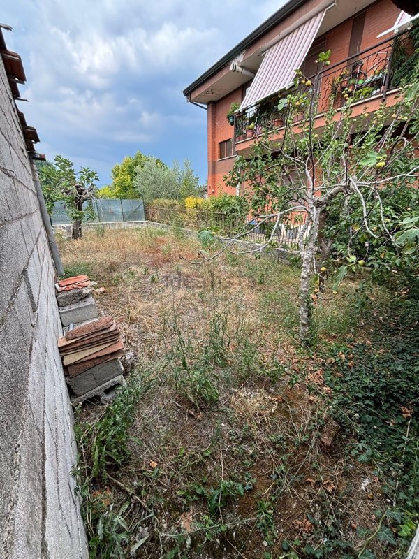 casa indipendente in vendita a Frosinone