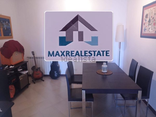 casa indipendente in vendita a Frosinone