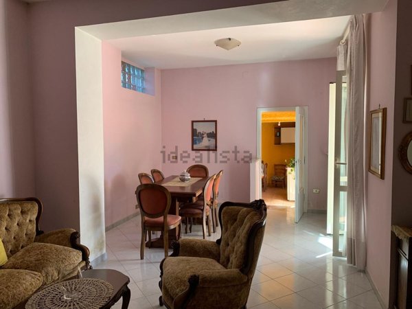 casa indipendente in vendita a Frosinone