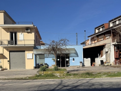 negozio in vendita a Frosinone