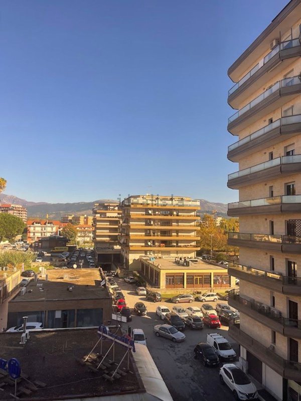 casa indipendente in vendita a Frosinone